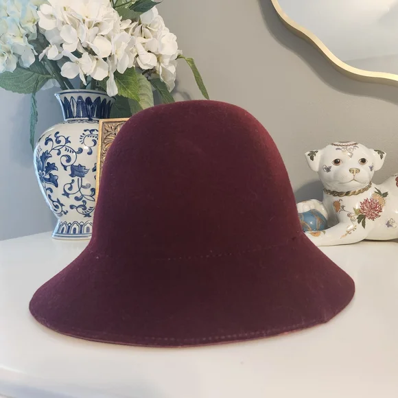 Helen Kaminski Mariko Wool Cloche display picture 1